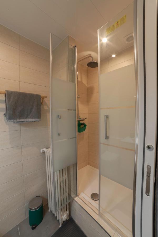 Prestigeloc - Business & Confort - 3 Grandes Chambres, 2 Sdb, Hyper Centre Orleans Luaran gambar